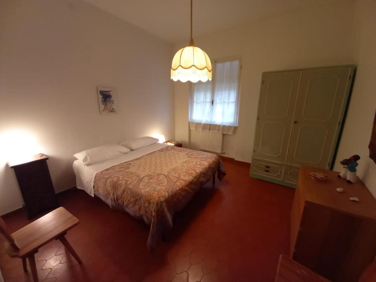 Casa Vacanza Villa Patrizia Follo Alto Екстериор снимка