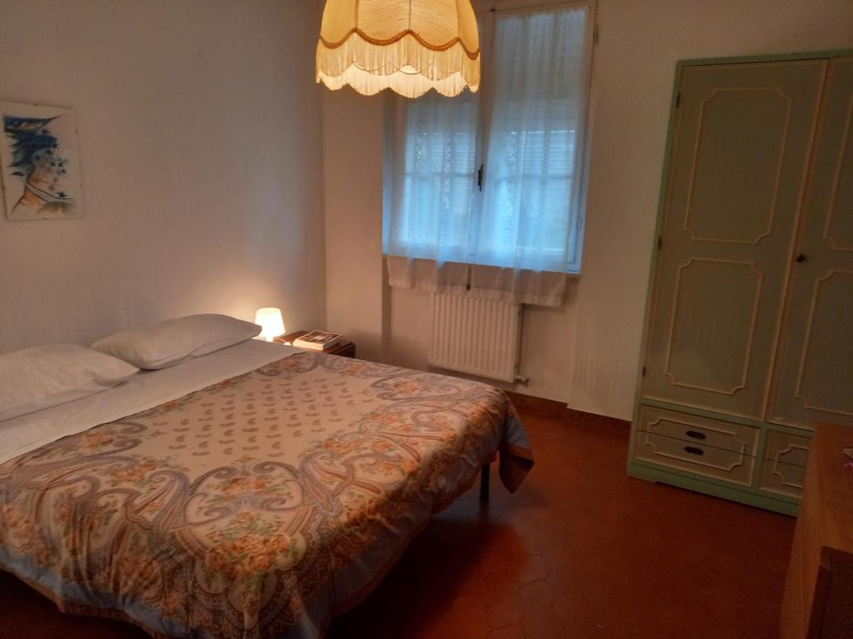 Casa Vacanza Villa Patrizia Follo Alto Екстериор снимка